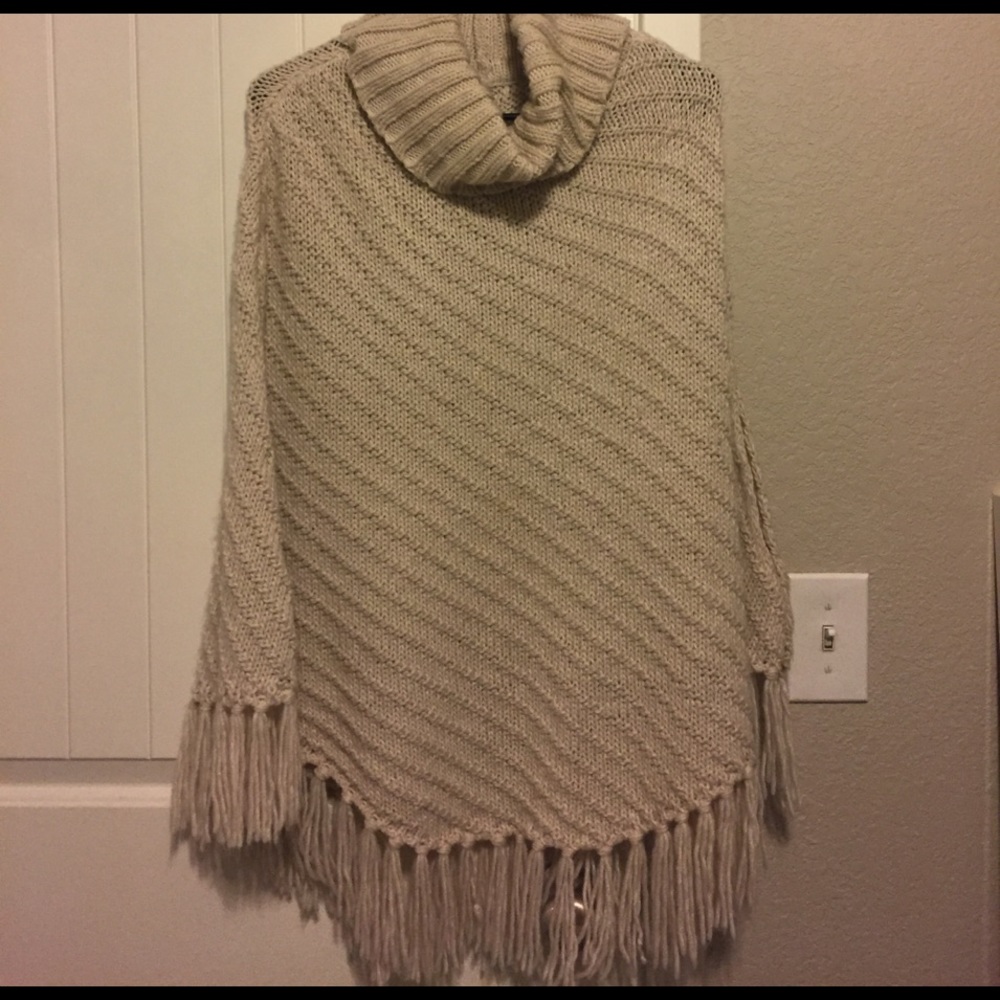 Off-White Poncho Pullover