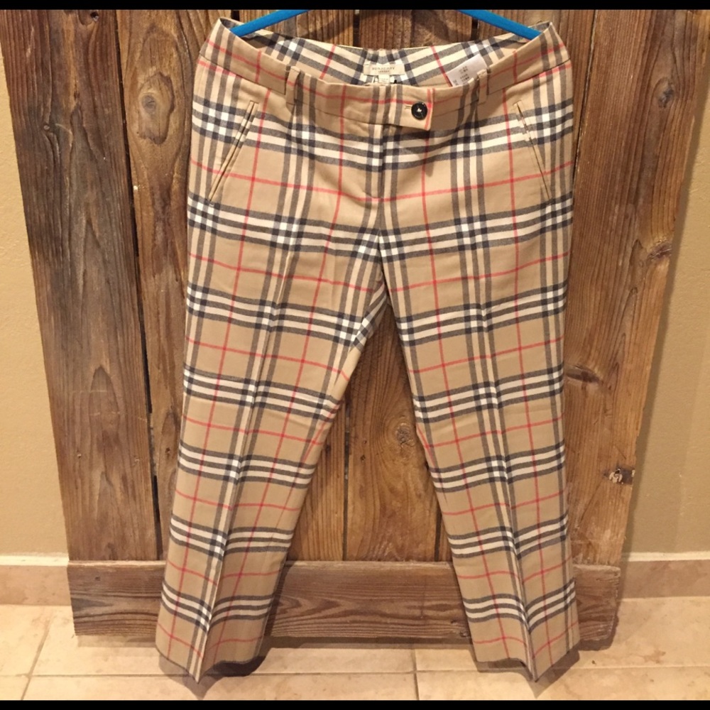 Burberry ladies pants !