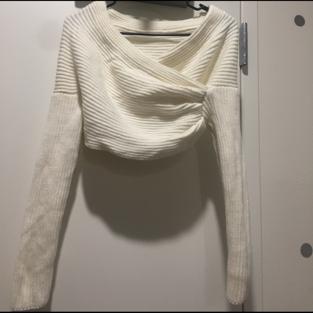 Crop sweater
