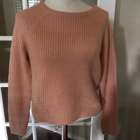 Forever 21 Sweaters - Forever 21 NWT peach sweater