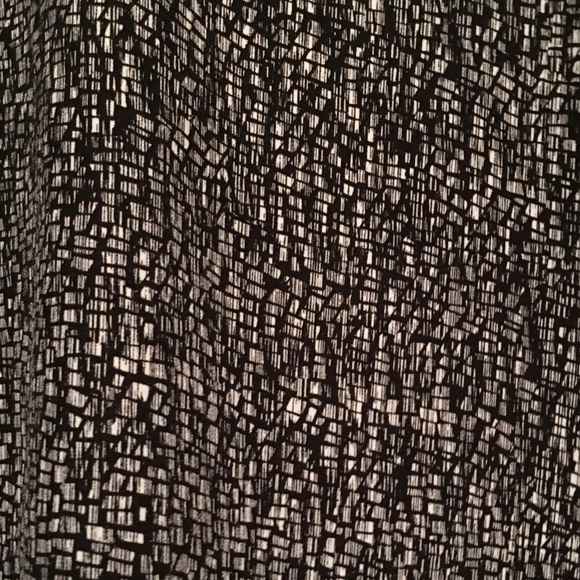 Metaphor Ruffle Blouse - Picture 4 of 6