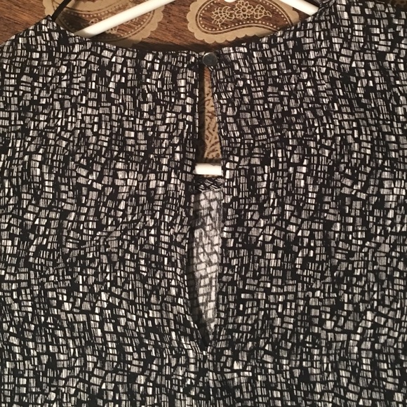 Metaphor Ruffle Blouse - Picture 6 of 6