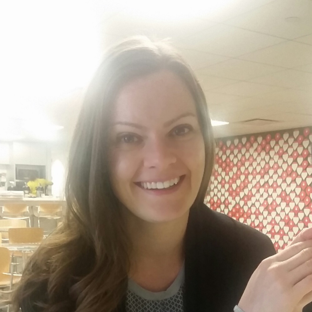 Meet your Posher, Elizabeth