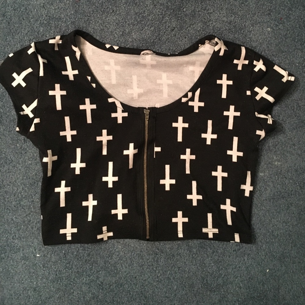 Black cross crop top