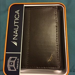 Nautica Mens Trifold Brown Leather Wallet