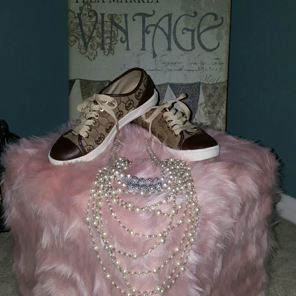 MICHAEL!! KORS!! Designer Sneakers