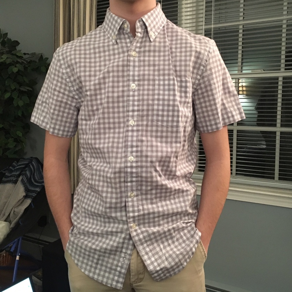 Casual Men's Button Down Shirt