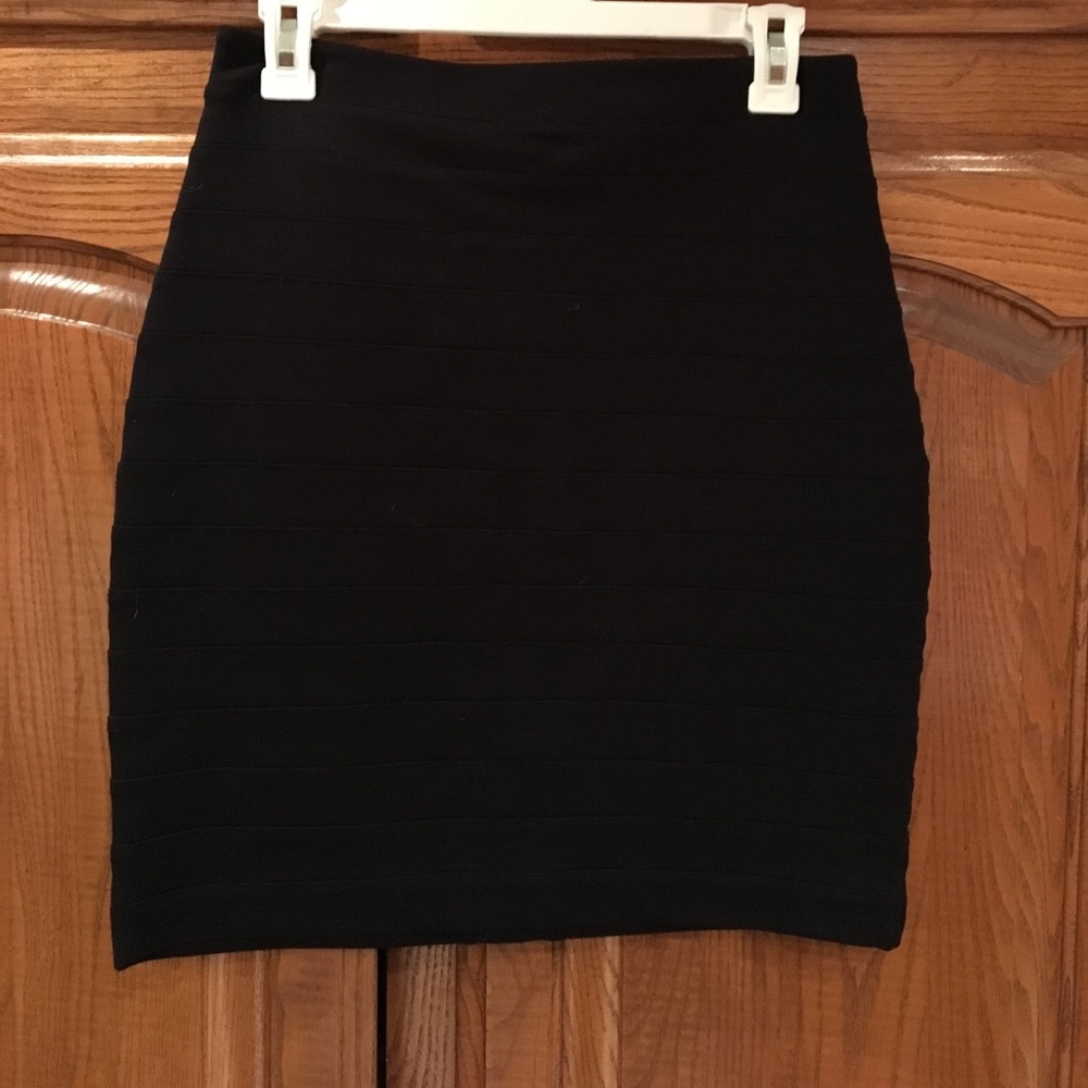 Bandage Fit Express Skirt Size 4