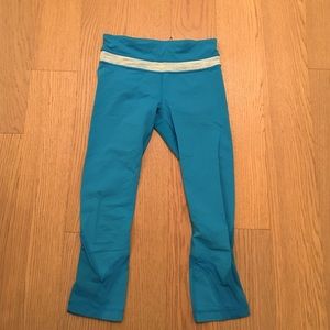 Blue Lululemon Run Inspire Crops