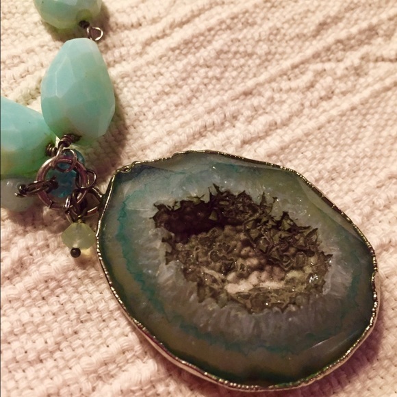 Blue Peruvian Geode Necklace - Picture 2 of 4