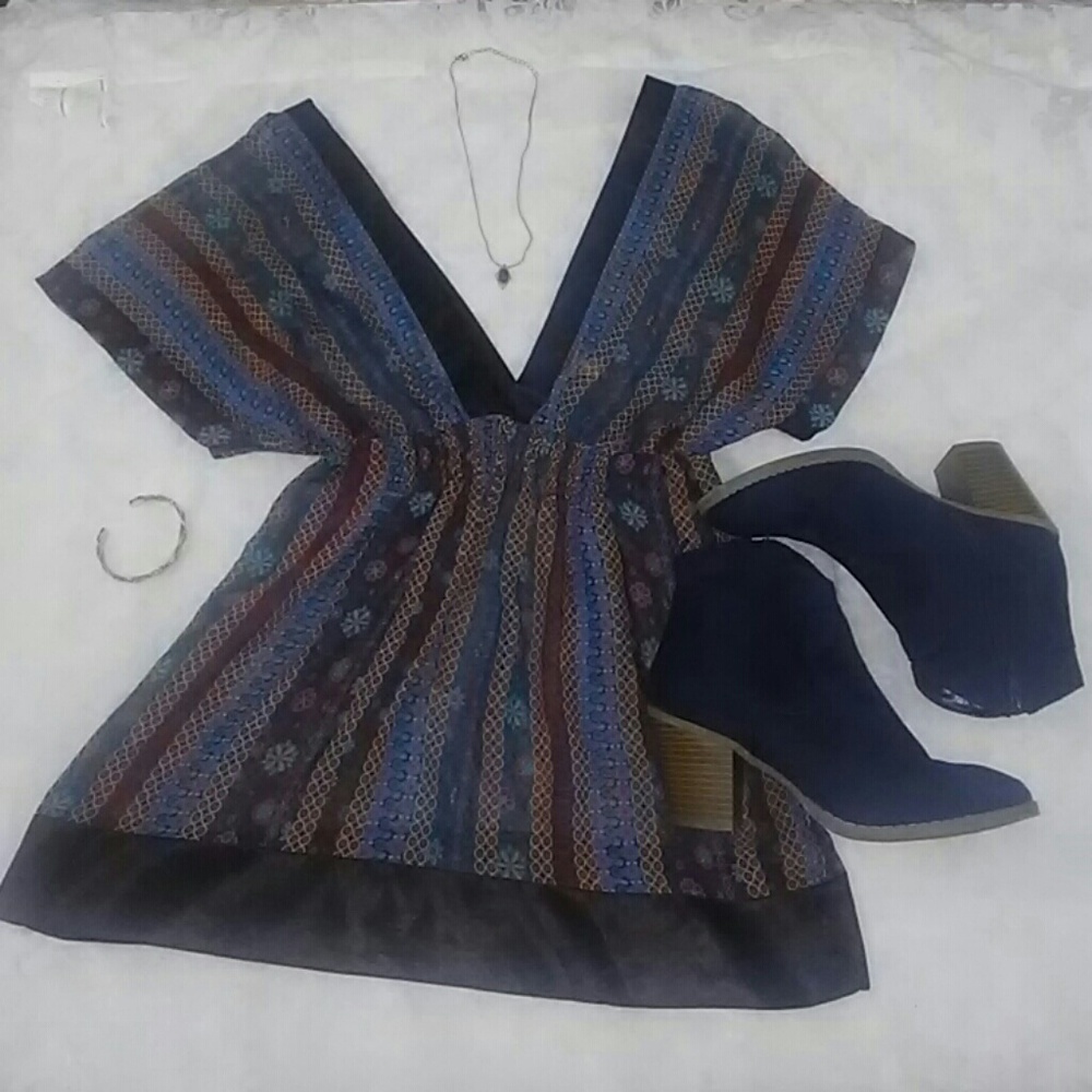 Floral v neck shirt