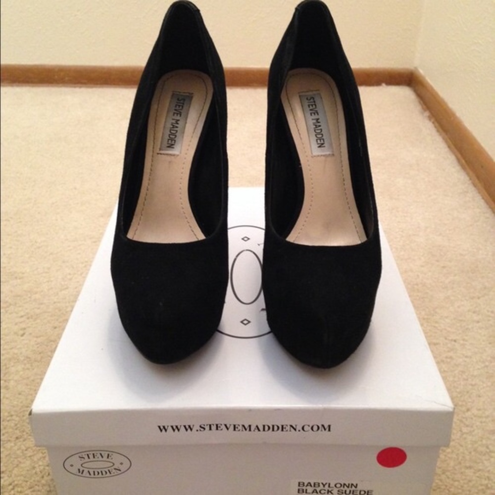 Steve Madden Black Babylonn Suede Heel