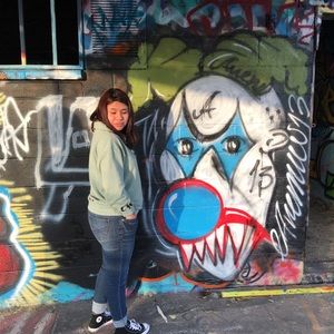 Meet your Posher, Berania