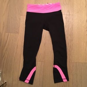 Black Lululemon Run Inspire Crop