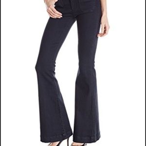 Hudson high wasted Taylor jeans!