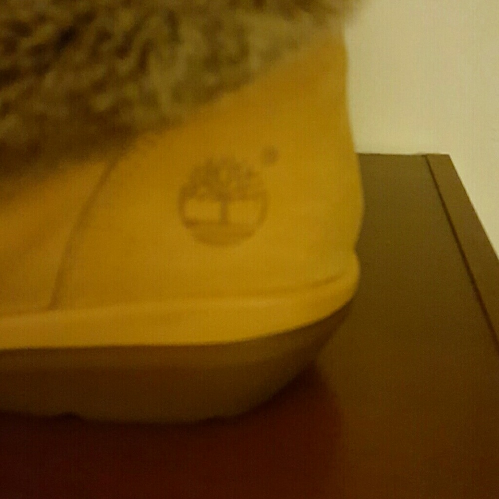 ***SOLD***Women's Timberland Winter Boots - Picture 3 of 7