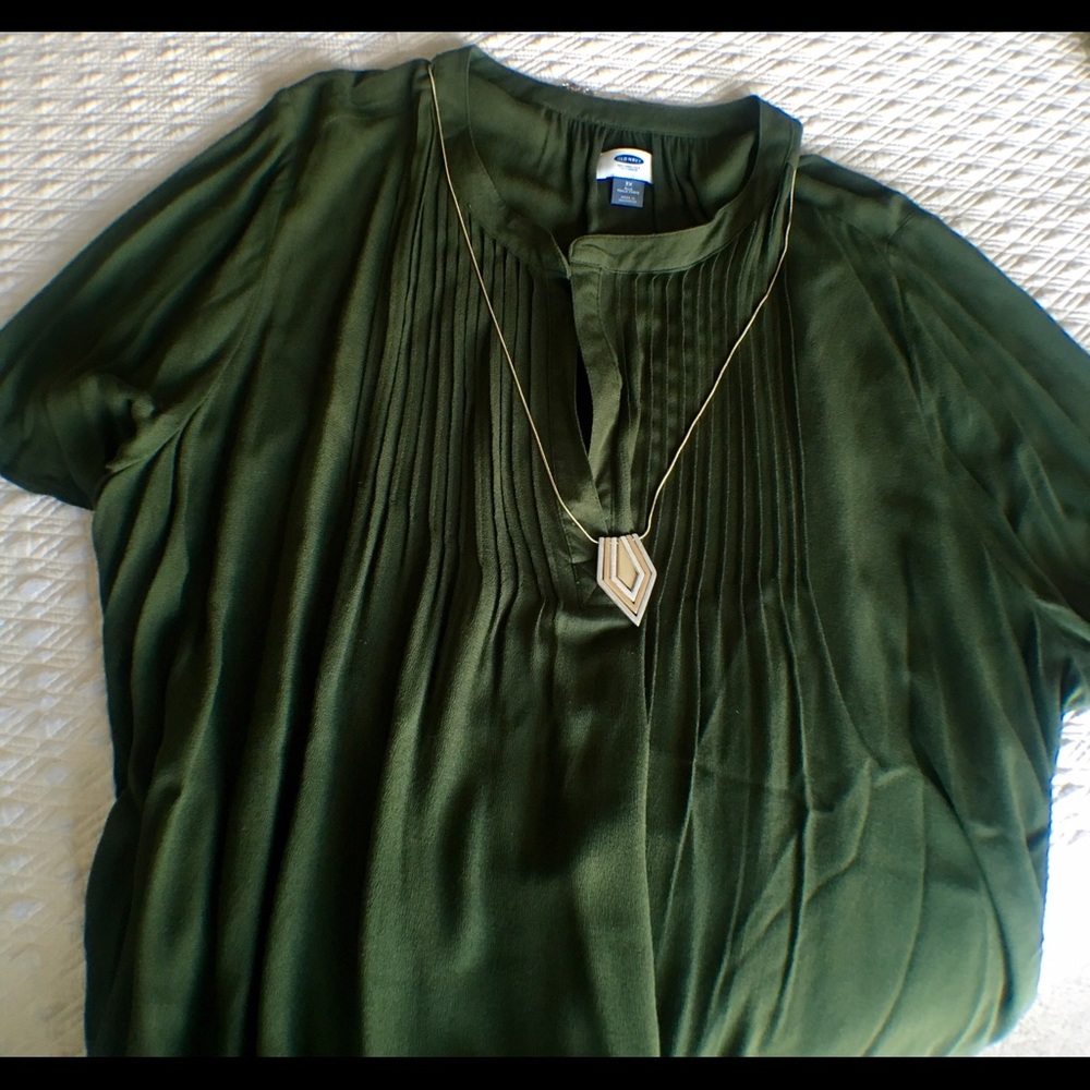 3X NWOT Green pintuck blouse from Old Navy
