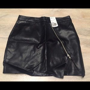 Faux leather mini skirt