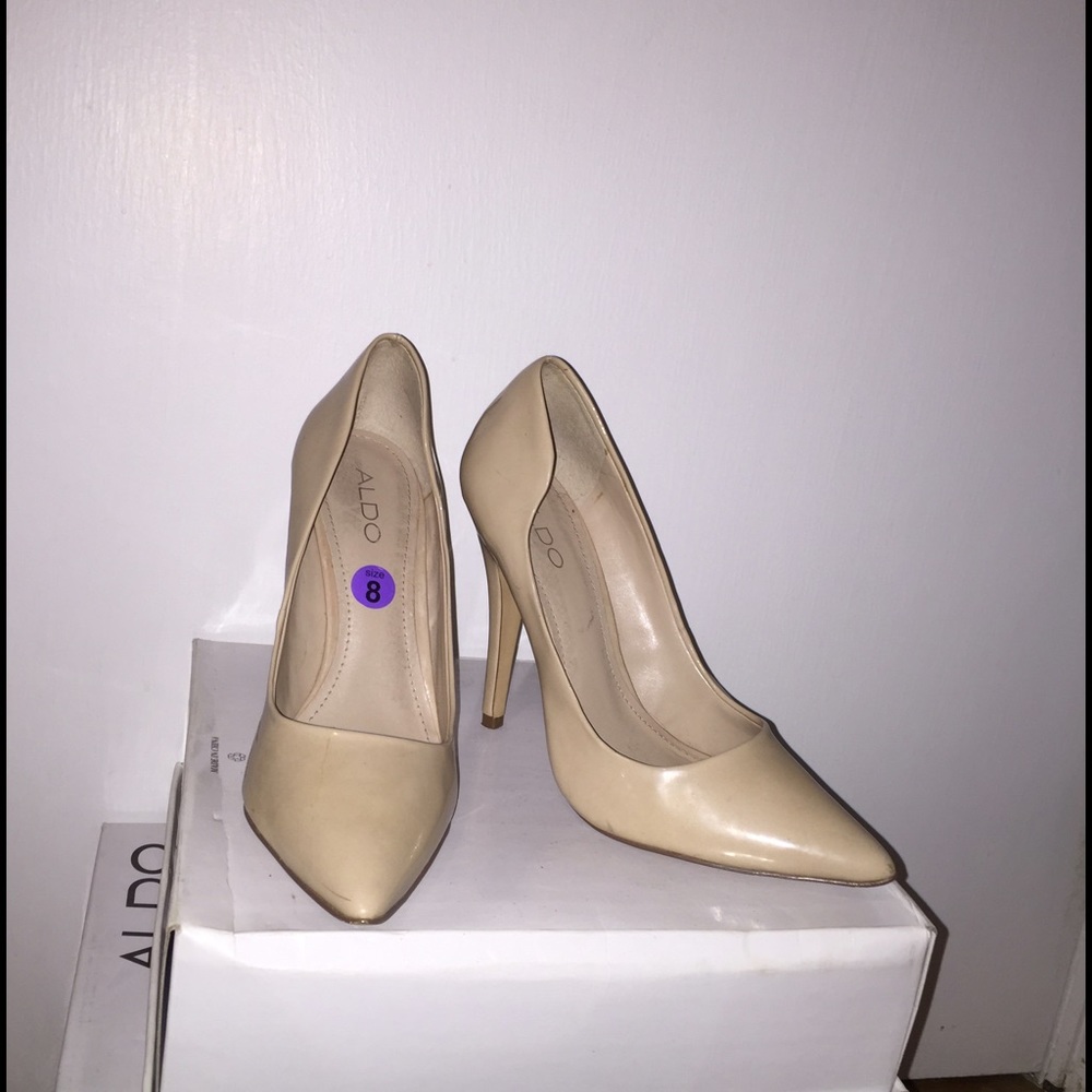 Aldo Nude Patent Pointed Toe Heel