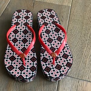 TORY BURCH Flip-Flops