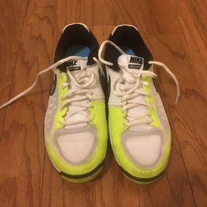 Nike Tennis Shoes