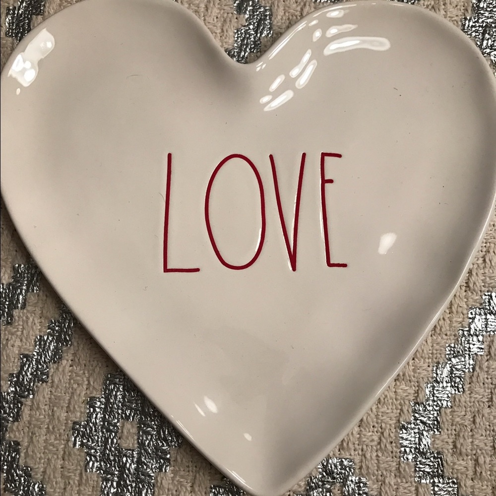 Rae Dunn Love Plate