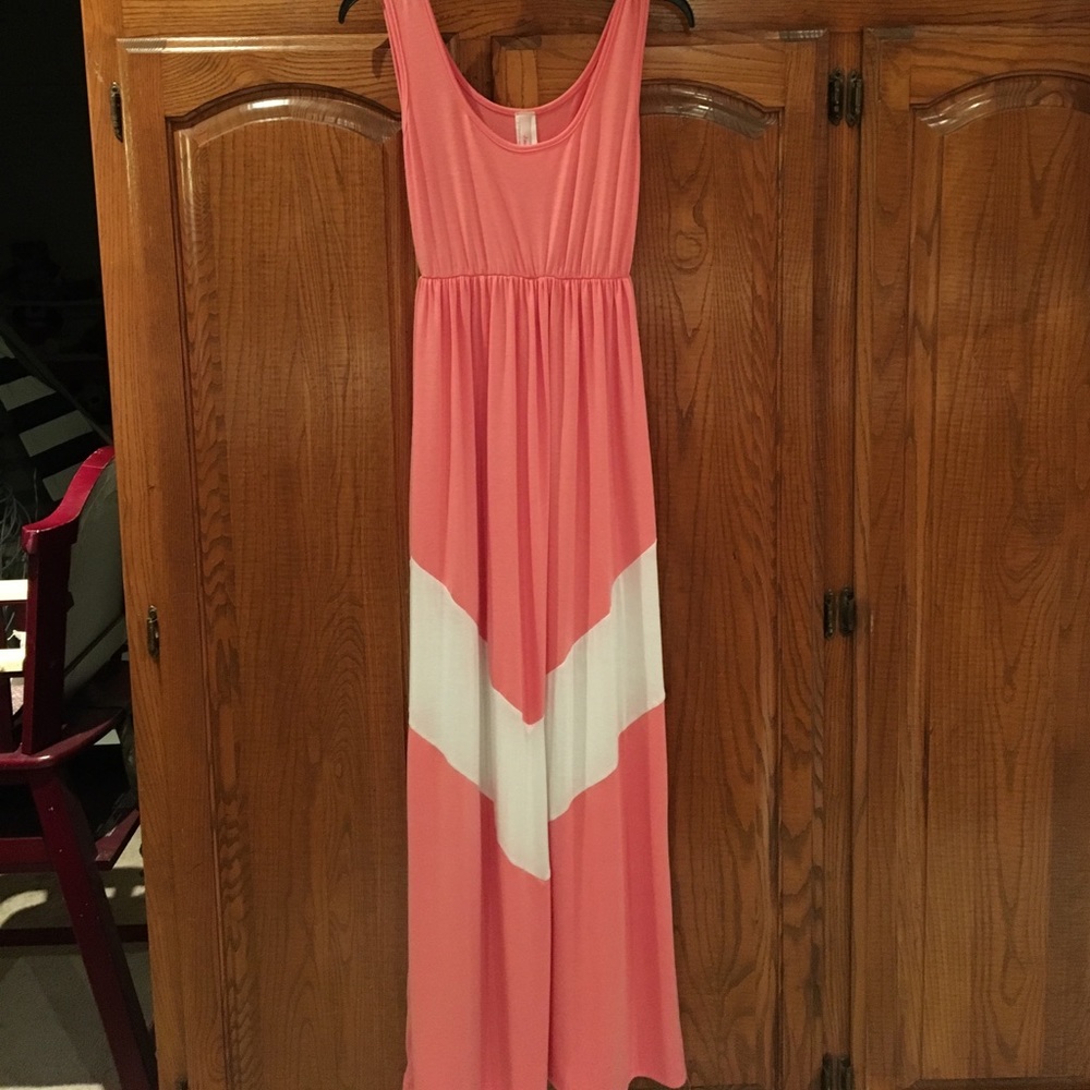 Coral and White Chevron Maxi Dress size Medium