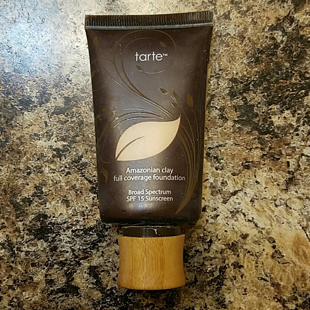 Tarte Amazonian Clay Foundation