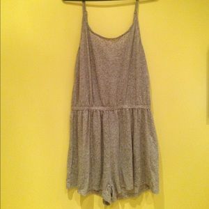 H&M gray romper size M