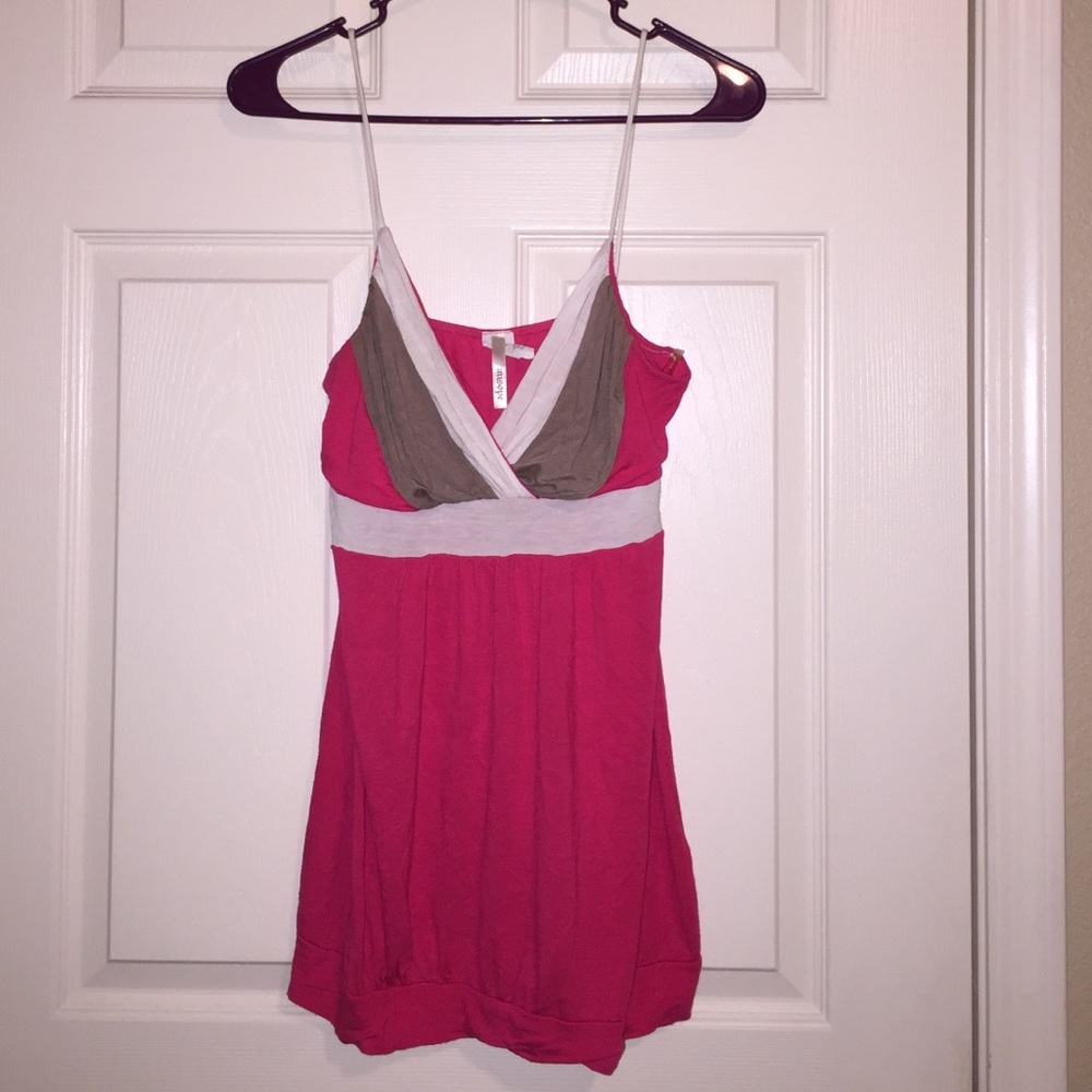 {Misope} Pink, white, and gray tank top