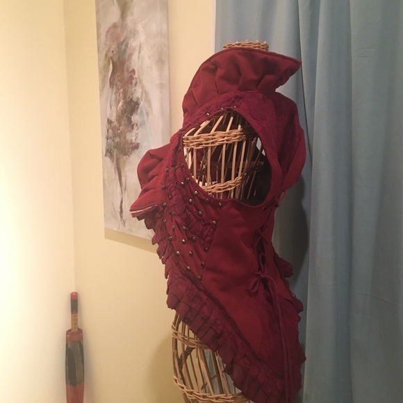 Festival Shrug - Picture 4 of 4