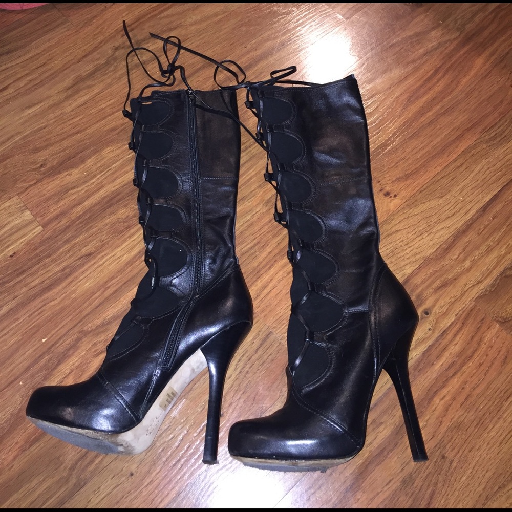 Bebe black knee high w/zipper, size 7, 5.25" heel