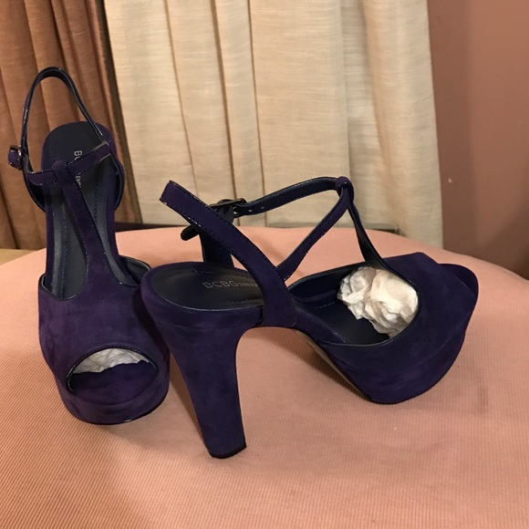 Designer Shoes - Picture 3 of 4