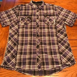 Buckle Black. Short Sleeve. Athletic Fit