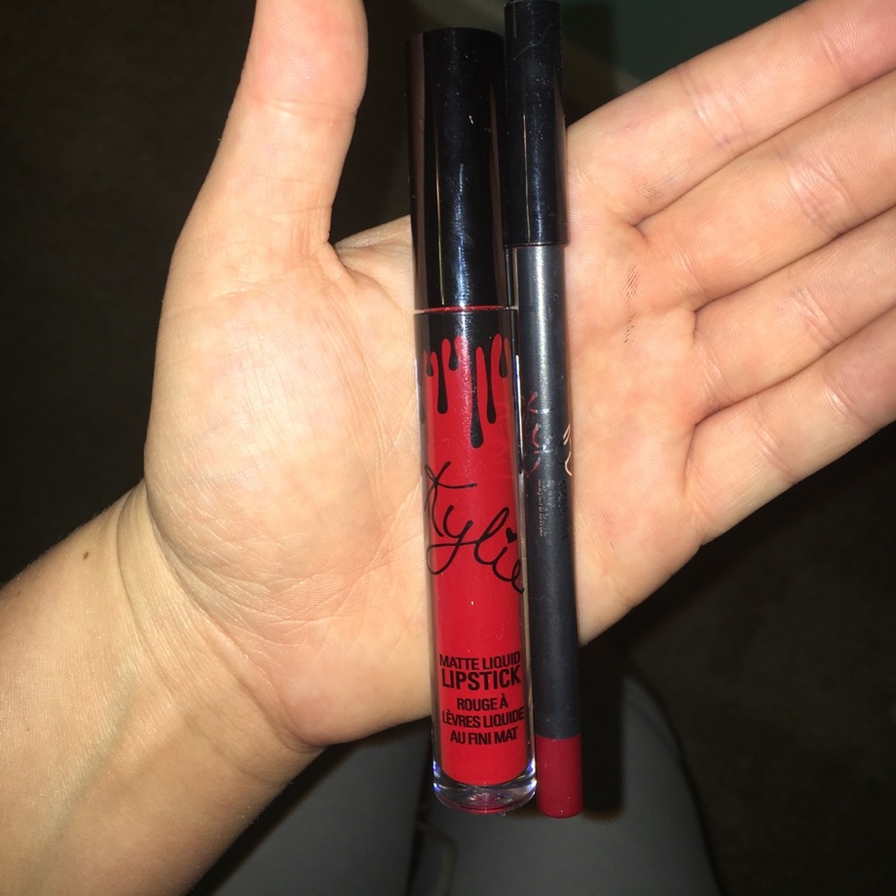 Authentic Mary Jo K Kylie lip kit