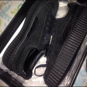 Black Rihanna creepers Pumas