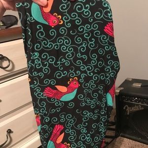 Brand New Never Worn OS Leggings-- Birds❤🐦