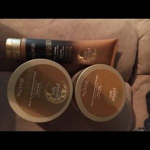 Avon Cocoa collection