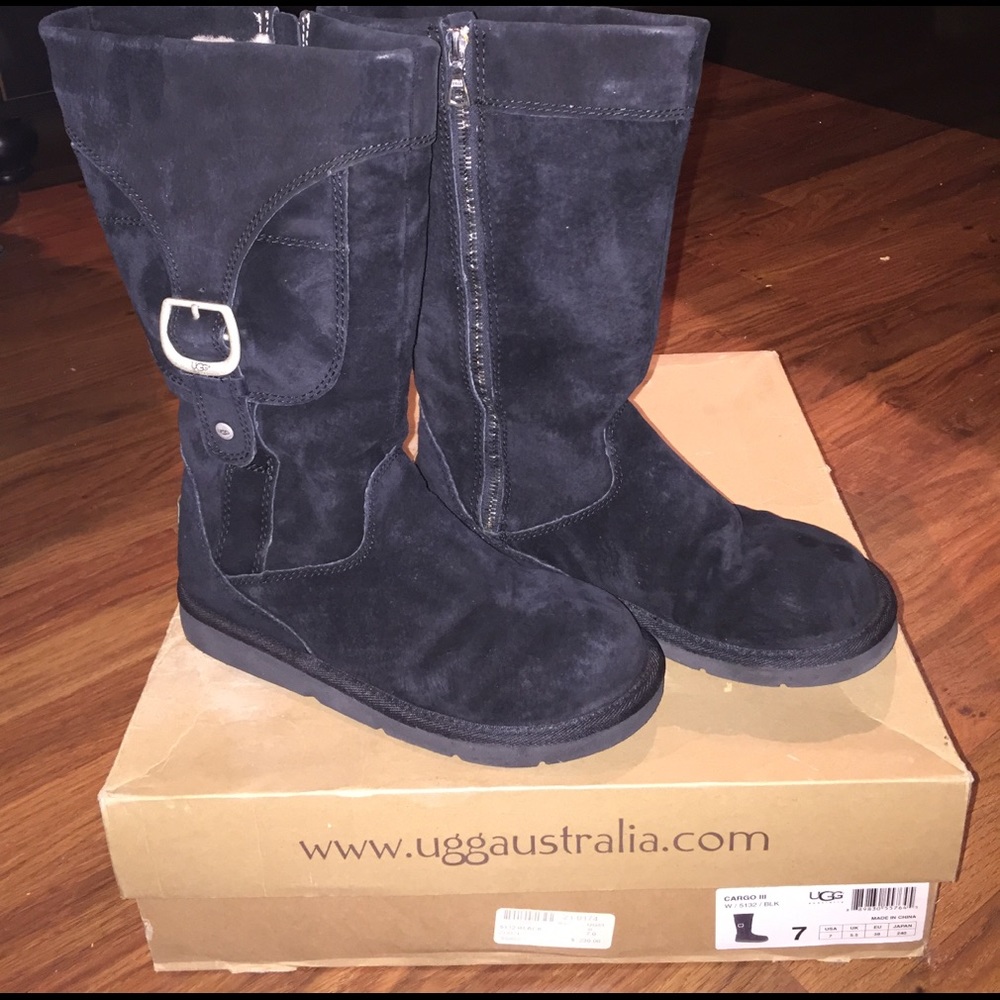 Ugg black cargo III boots, size 7 like new