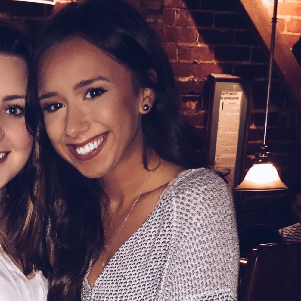 Meet your Posher, Carly!