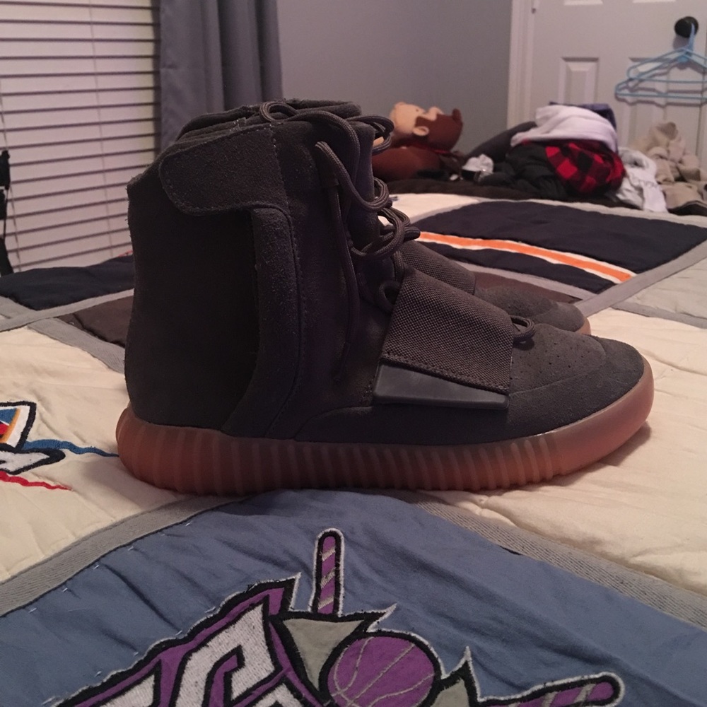 Yeezy 750 grey gum