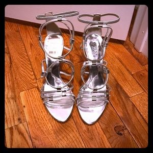 Beautiful strap sandals