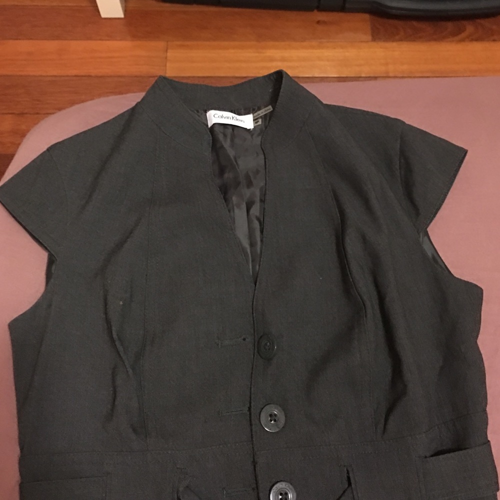 Dress - Picture 2 of 4