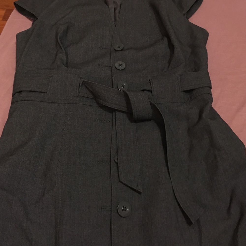Dress - Picture 3 of 4