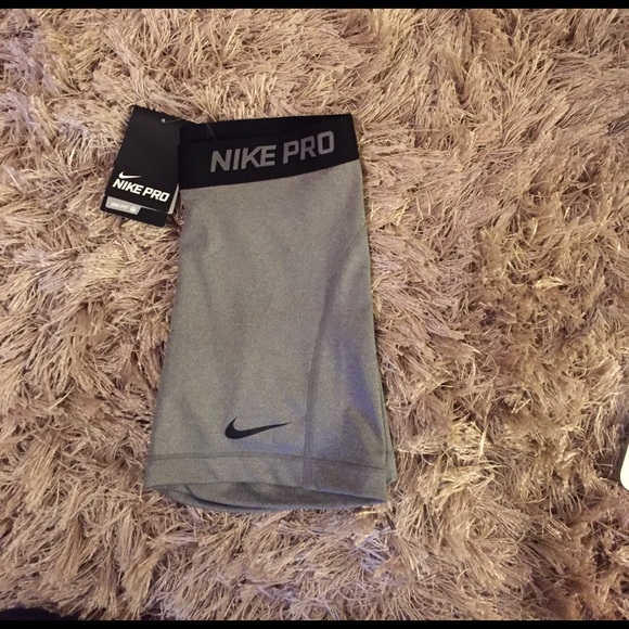 NWT NIKE PRO 5 ❗️offer me ❗️ - Picture 2 of 4