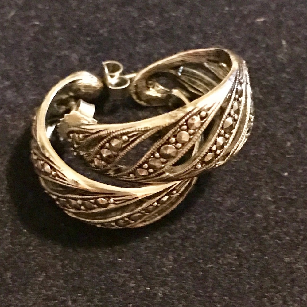 Stunning silver and marcasite hoop earrings.