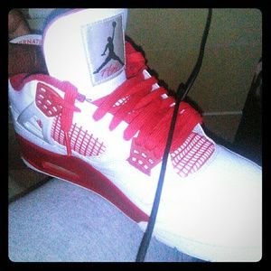 Jordan 4