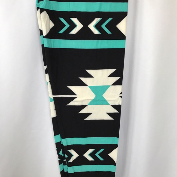 Black/Teal Aztec Leggings - Picture 5 of 5