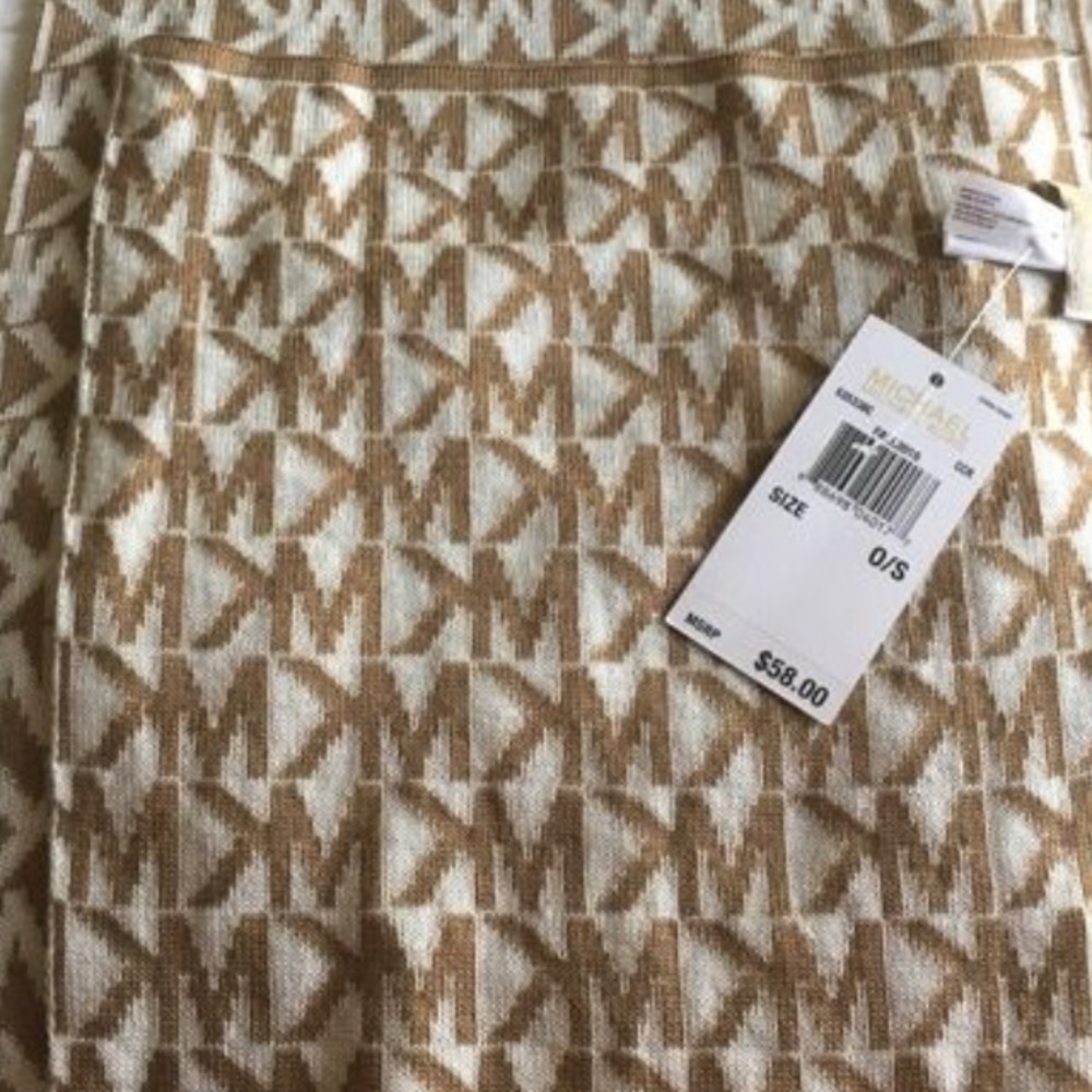Brand new Michael Kors Tan and cream scarf