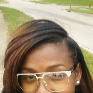 Meet your Posher, Tanya